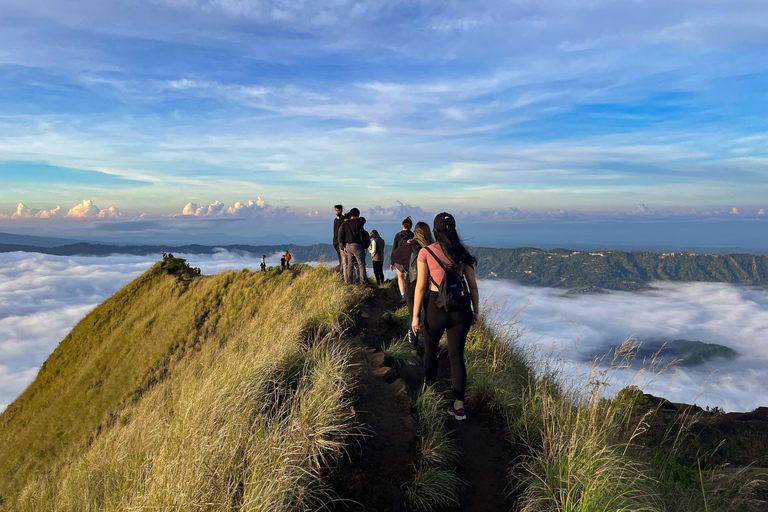 Bali: Mount Batur Sunrise Hike with Breakfast & Pickup Meeting Point (No Hotel Transfer) & Include Breakfast