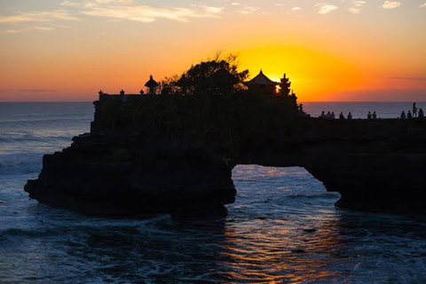 Bali: Jatiluwih, Ulun Danu Bratan, Handara Gate & Tanah Lot North part of Bali group tour with entrance