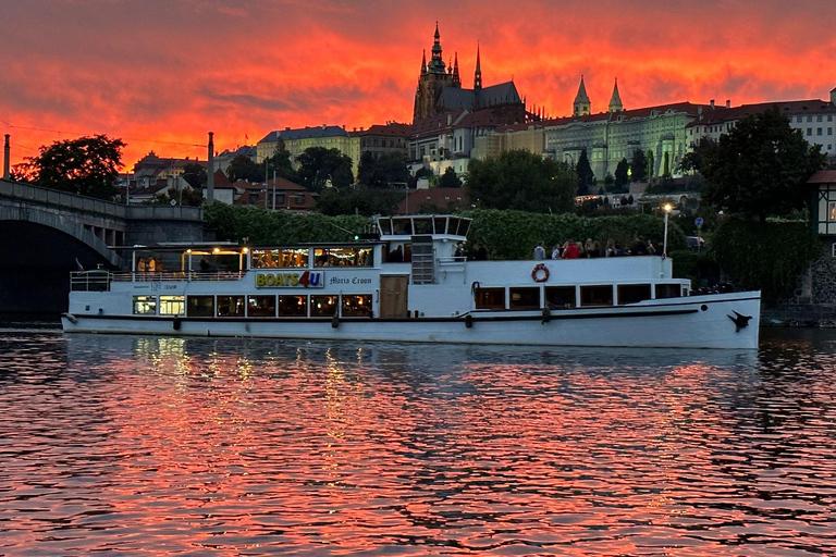 Praga: Crociera in barca dell&#039;Avvento con dolci e bevande calde