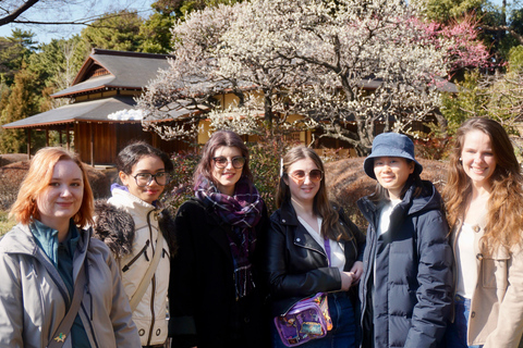 Tokyo: Imperial Palace History Walking Tour