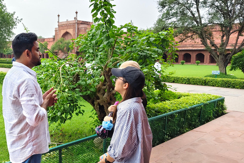 Från Delhi: Taj Mahal &amp; Agra-tur med Gatimaan Express-tåg