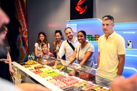 Paris: Montmartre Food Tour with 10 Local Tastings & Wines