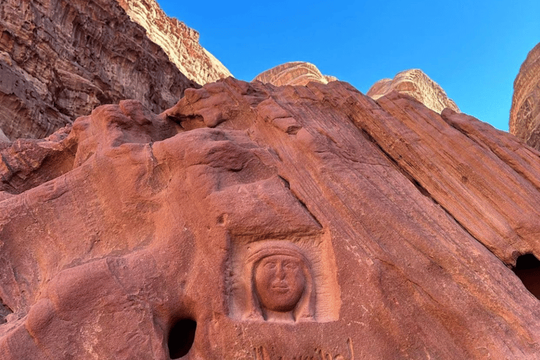 Canyons & Red Sand: 2-Hour Wadi Rum Private Jeep Tour