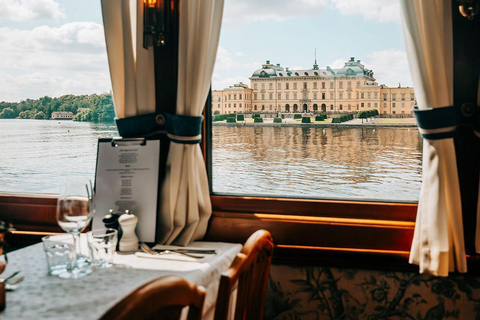 Stockholm: Drottningholm - Lunch Cruise (round trip)