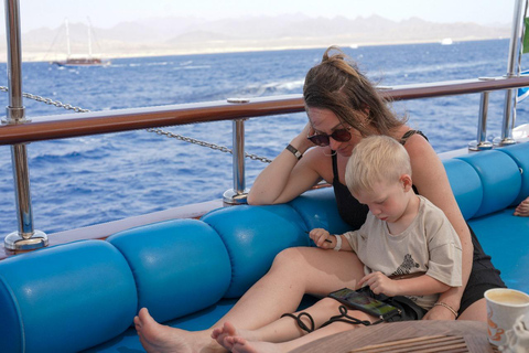 Marsa Alam: Pirates Premium Boat do zatoki żółwi z lunchem