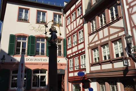 Tussen de Rijn en de sfeer van de oude binnenstad: ontspannen Mainz met een wijntjeTussen de Rijn en de oude stad: relaxte Mainz met een wijntje