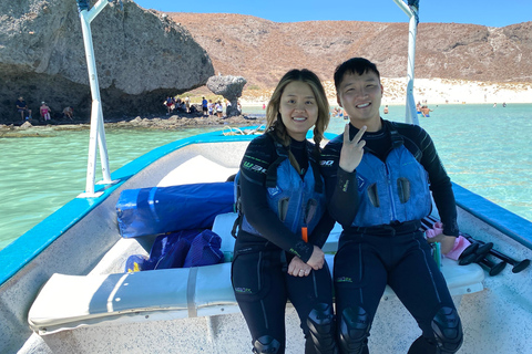 La Paz: Sea Lions & Mega-Paddleboard Tour in Balandra