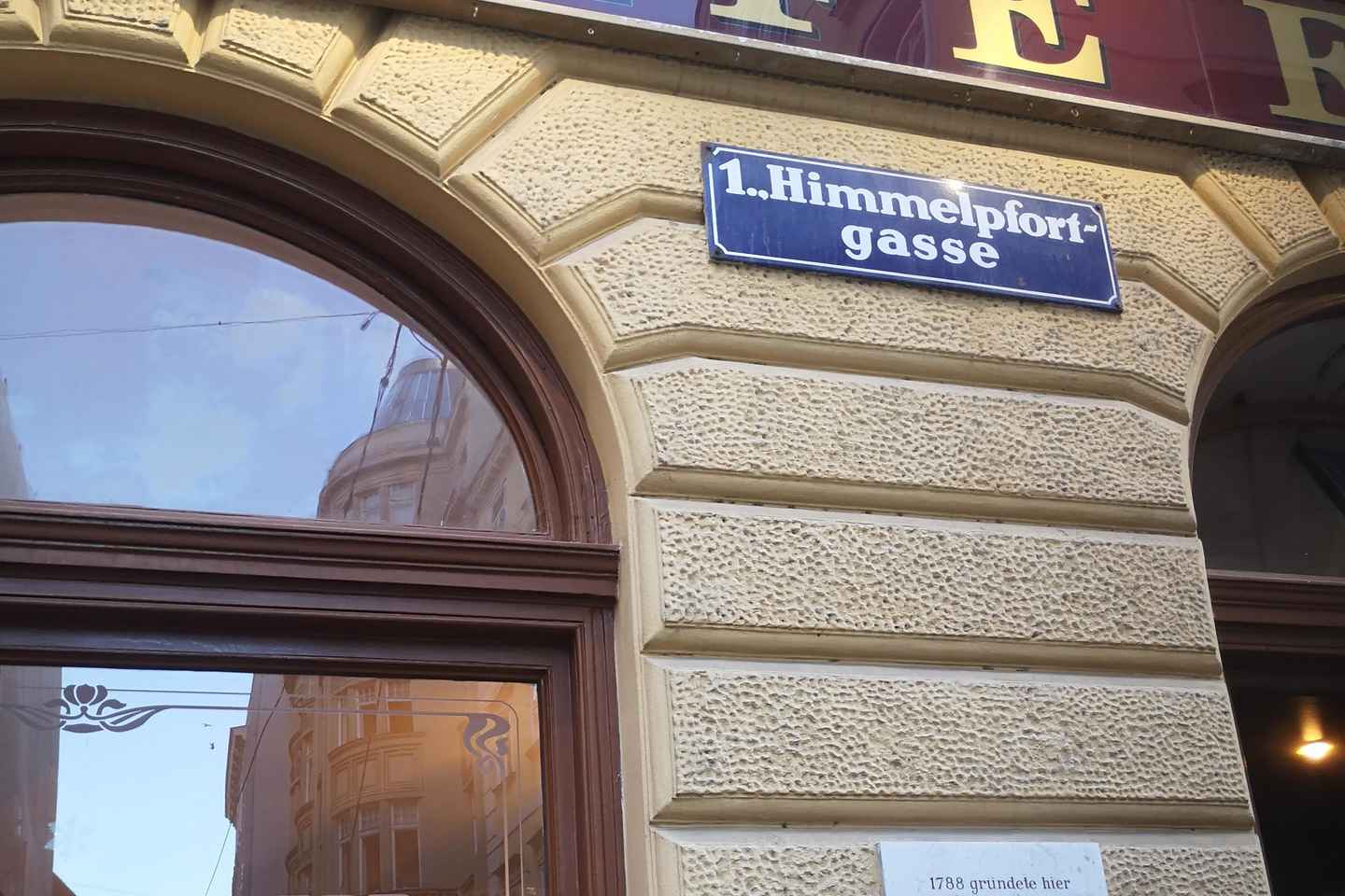 ウィーン 秘密とスキャンダル グループツアー