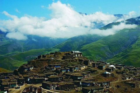 Da Baku: Guba-Khinalig , Escursione di un giorno alla Candy Cane Mountain