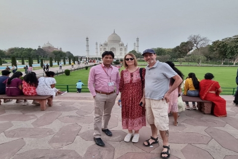 Agra: Sonnenaufgang Taj Mahal Tour mit Taj Mahal VollmondlichtAlle Eintrittsgelder Bequemer Transport & Guide.