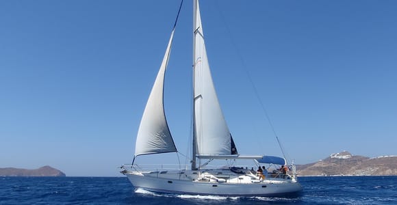 Milos: Kleftiko Semi Private Sailboat Tour with Lunch