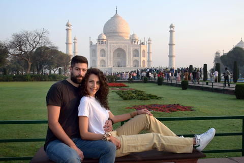 Same Day Agra Tour From Ahmedabad with Return Flights Flight Tickets, Car, Driver, Guide, Lunch and Entry Tickets