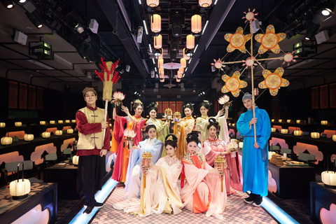 Nanjing：Six Dynasties Imperial Banquet with Show Ticket Row 3 Only Meal