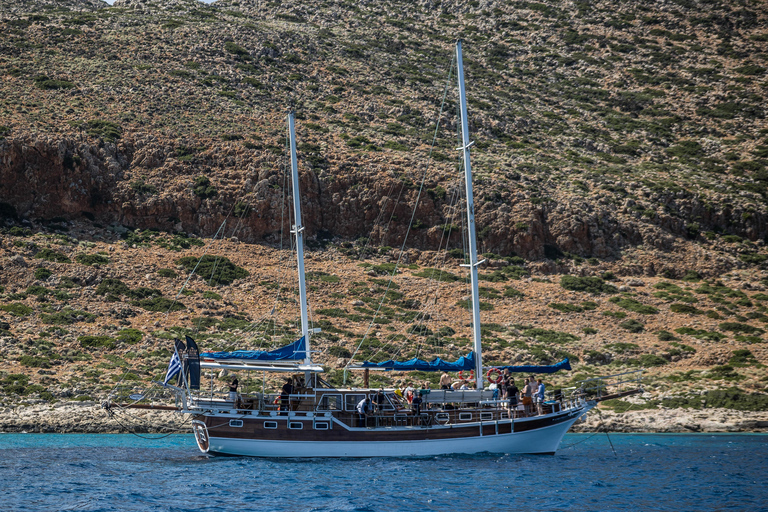 Chania: Luxury Gulet Cruise to Balos & Gramvousa with Lunch