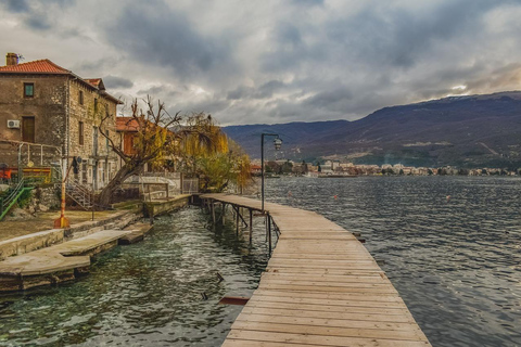 De Tirana/Durres : le lac Ohrid en Macédoine du Nord et en Albanie