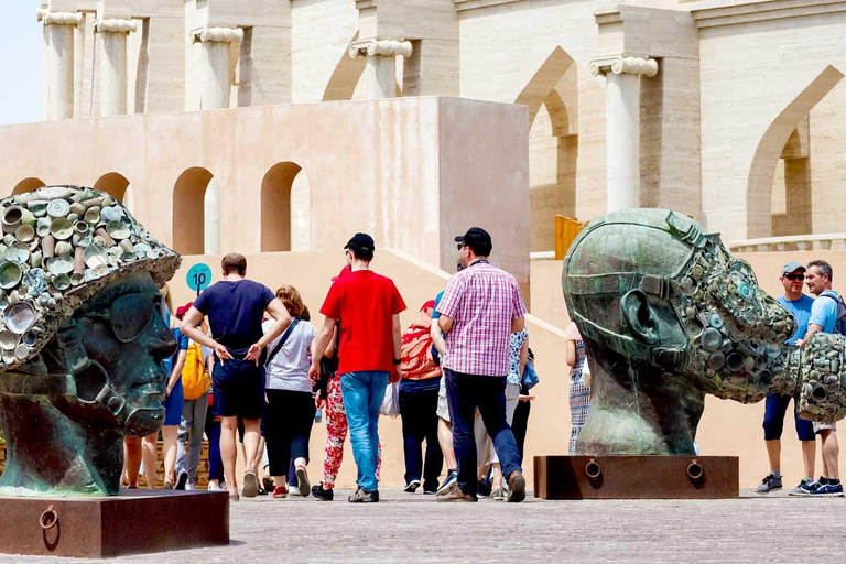 Doha: Guided City Tour with Souq Waqif and Pearl Island