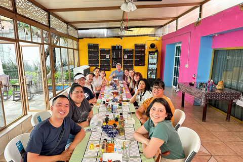 Pyramides de Teotihuacan et déjeuner chez ma grand-mèrePyramides de Teotihuacan et déjeuner chez mon Gandma