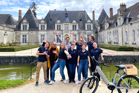 From Villesavin: Full Day Guided E-bike Tour to Chambord