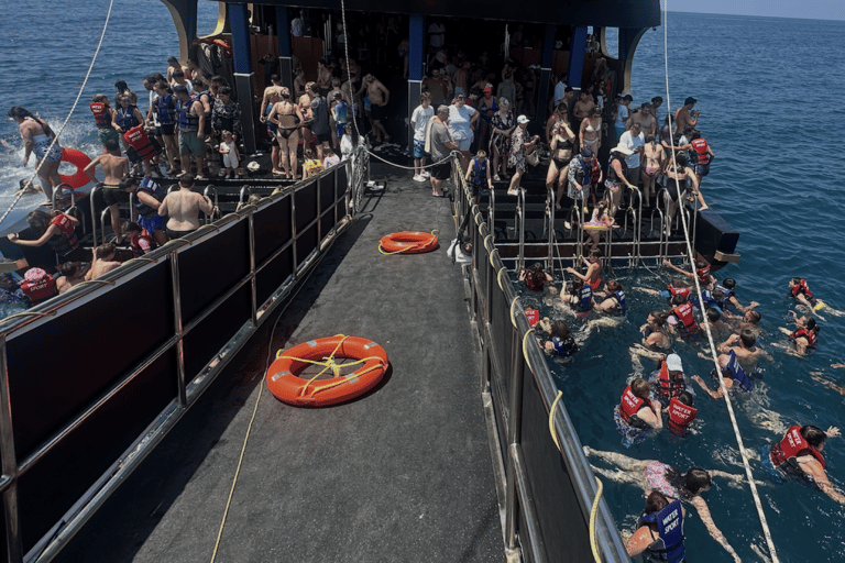 Alanya: Grand Pirate Ship Cruise – Caves, Bar & Foam Party All-Inclusive Drinks + Hotel Transfer