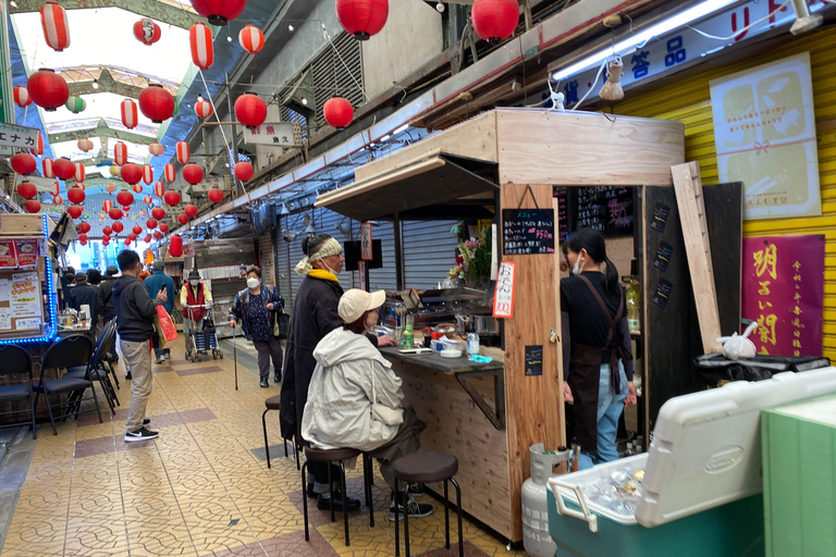 Osaka: Wycieczka kulinarna Retro Shinsekai z lokalnymi potrawami ulicznymiOsaka: Wycieczka kulinarna w Shinsekai, 3 godziny (jedzenie wliczone w cenę)