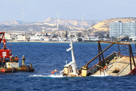 Larnaca: Private Wreck Diving Tour with Gear & Photos