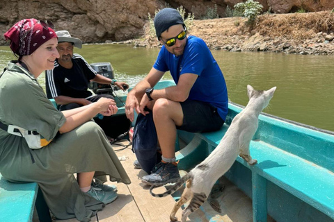 Muscat: Wadi Al Shab Oasis, Secret Cave & Sinkhole