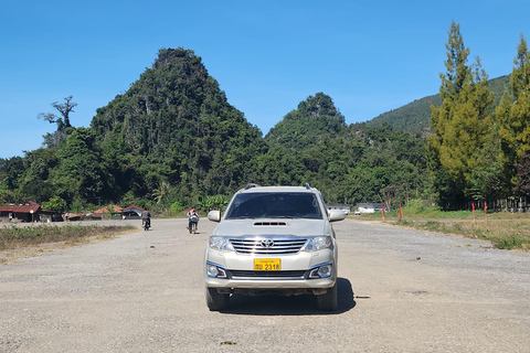 Z Phonsavan: Plain of Jars i Long Cheng Tour