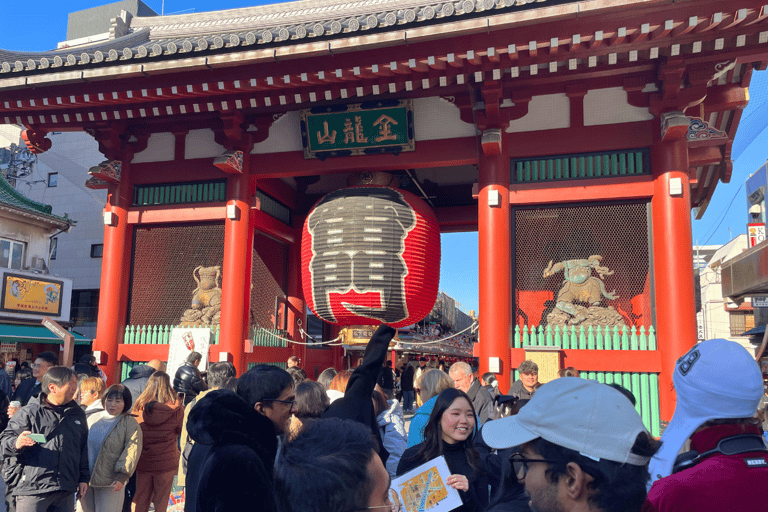 Tokyo: Asakusa Temple & Shrine Walking Tour with Local Guide Tokyo: Asakusa Guided Walking Tour Visiting Sensoji Temple