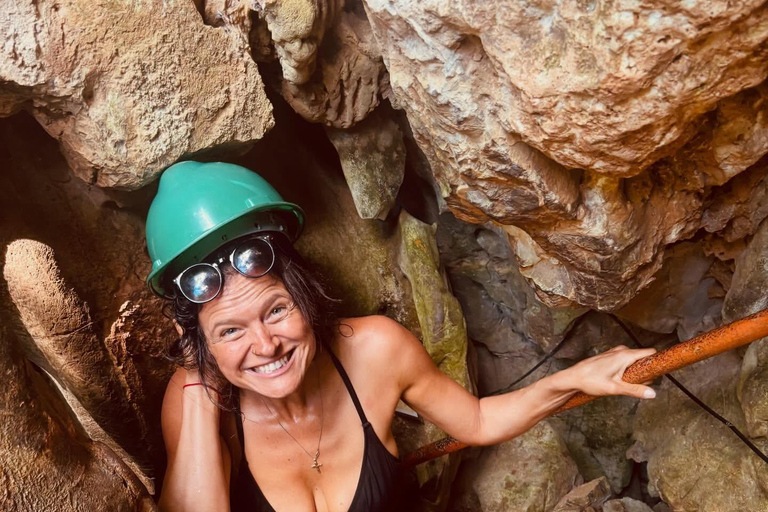 Coron: Private Island Hopping, Cave, & Hot Spring Tour