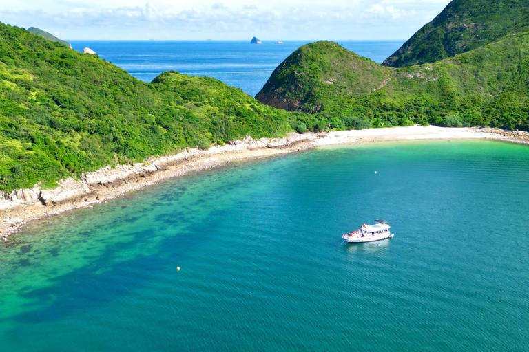 Hong Kong Sai Kung Full Day Snorkelling and Beach Yacht Tour