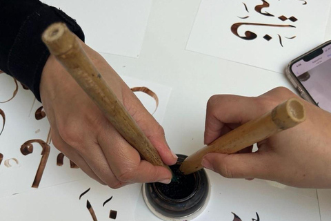Tunis: Arabic Calligraphy Workshop with Local Artist