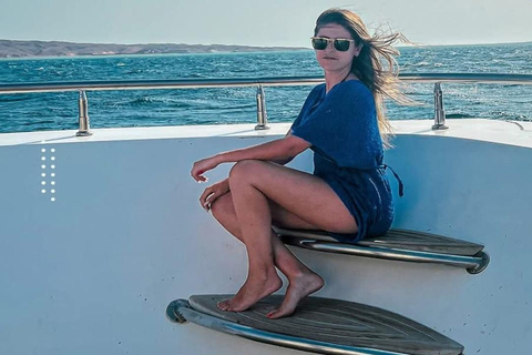 Hurghada: Luksusowa prywatna wycieczka jachtem z lunchem i atrakcjami