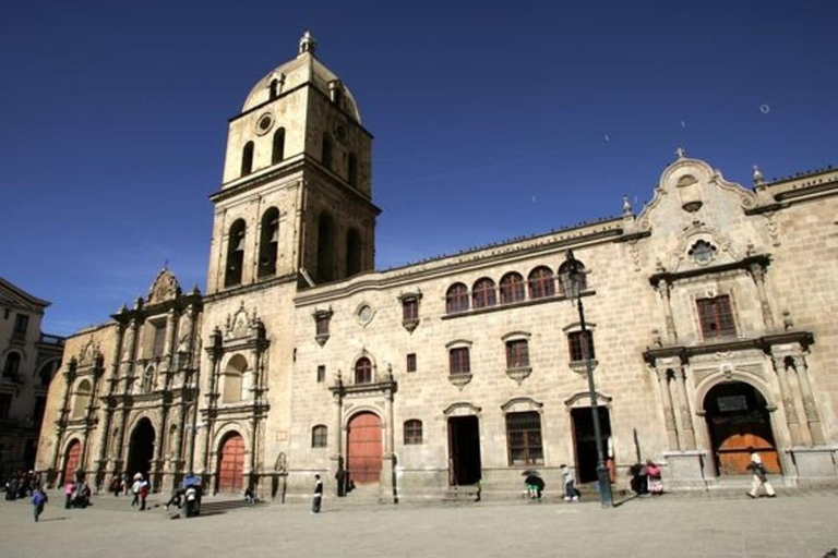 La Paz : visite guidée à pied avec un guideLa Paz : 3 heures de visite à pied privée des points forts de la ville