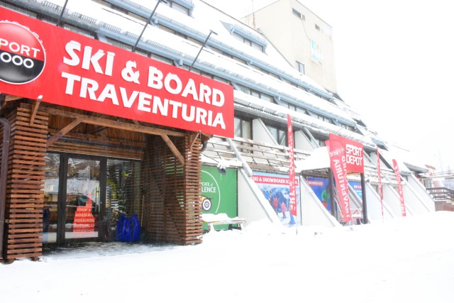 Visit Ski and Snowboard equipment rental in Borovets in Buôn Ma Thuot