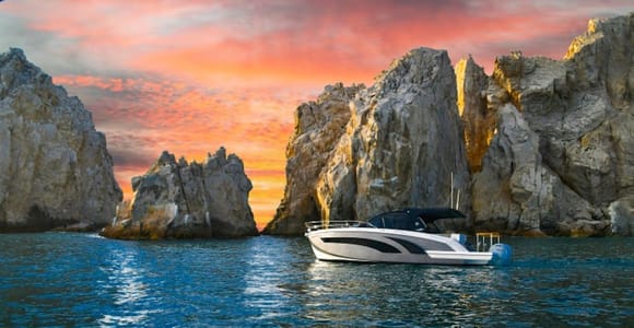 Luxury Yacht - Sunset in Cabo San Lucas All-Inclusive 3 hrs