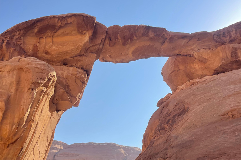 Wadi Rum: tour de medio día en jeep con guía beduino