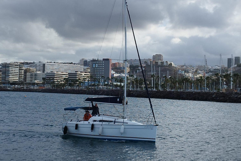 Las Palmas: Learn to sail with our sailboat.4 hours tour