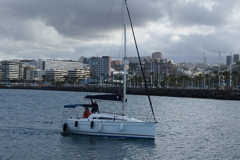 Las Palmas: Learn to sail with our sailboat.4 hours tour