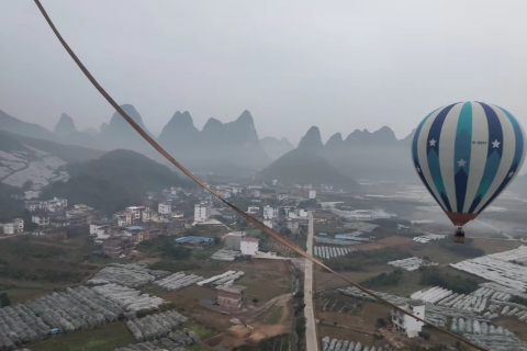 Billet pour l'expérience du lever du soleil en montgolfière à YangshuoVol privé en montgolfière pour 1 à 2 personnes (départ de Guilin)