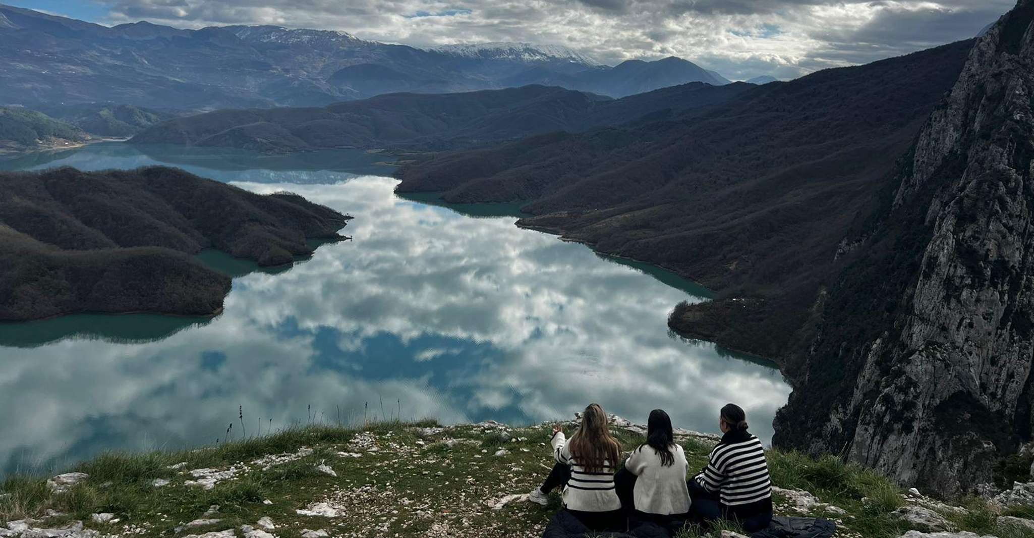 Tagestour zum Bovilla See und Berg Gamti - Hizvo
