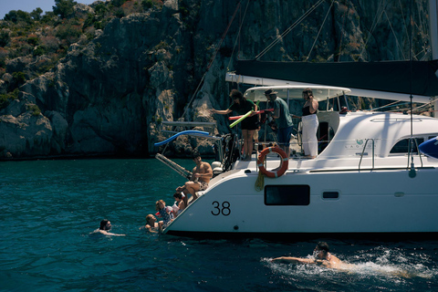 Nauplia: Crucero en catamarán con comida y bebida