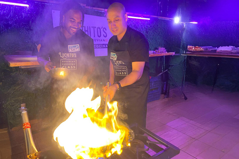 利马：当地厨师教你做盐渍牛排和皮斯科酸酒利马：与当地厨师一起学做盐渍牛排和皮斯科酸酒