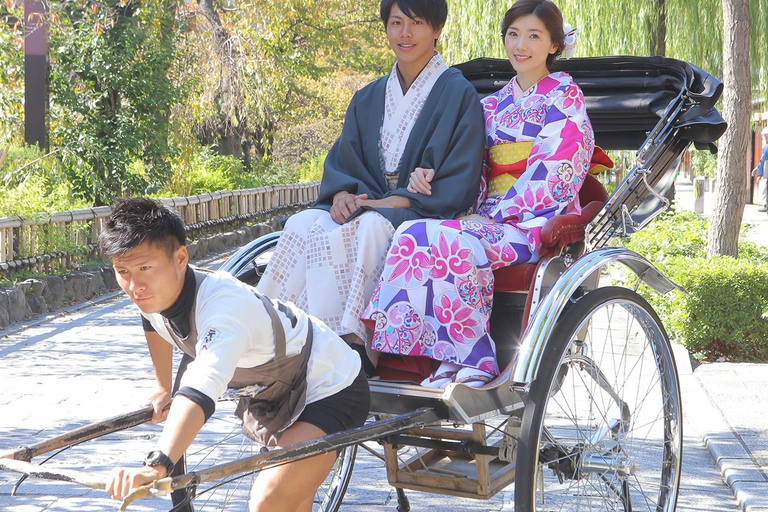 Kyoto:Kiyomizu-dera Temple Hyr en kimono och åk rickshaw