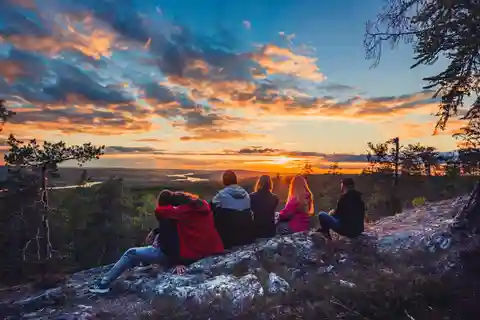Rovaniemi: Eventyrlig vandretur i den magiske skov og BBQ