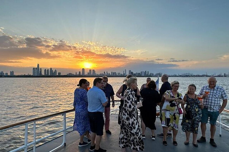 Buenos Aires: Puerto Madero Boat Tour with Open Bar