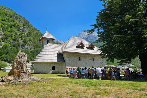 From Shkoder: Theth Full-Day-Tour, With lunch.