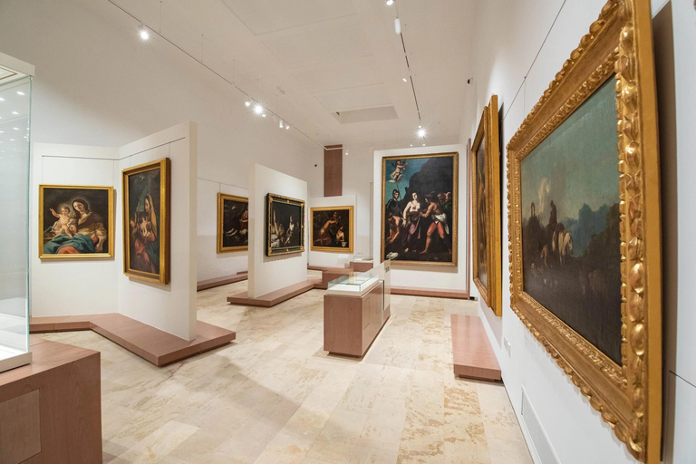 Valletta Full-Day Guided Tour in French w/ Lunch & Transport