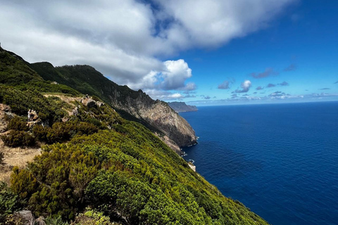 Madeira: Vereda do Larano Round-Trip Hiking Transfer