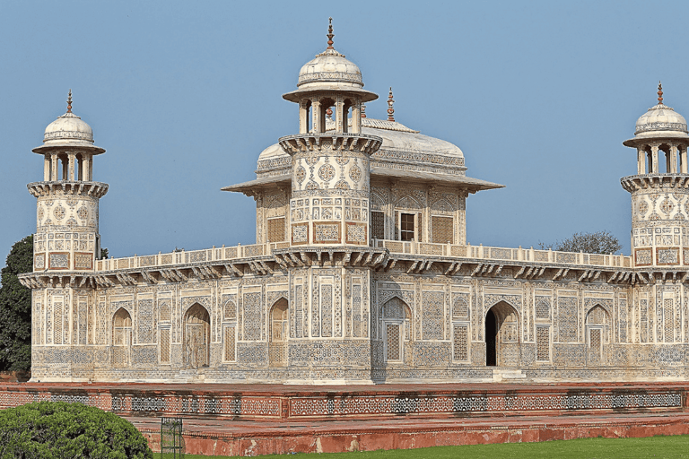 Visite de la vieille ville d'Agra et de son bazar, avec le Taj Mahal et le Fort d'AgraVisite privée avec voiture, chauffeur, guide et billets pour les monuments