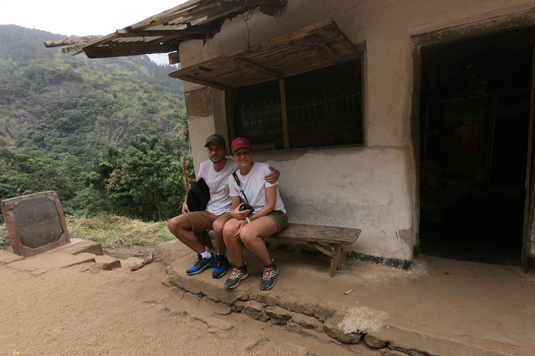 Knuckles Mountain Watervallen Luipaardpad Trek vanuit Kandy